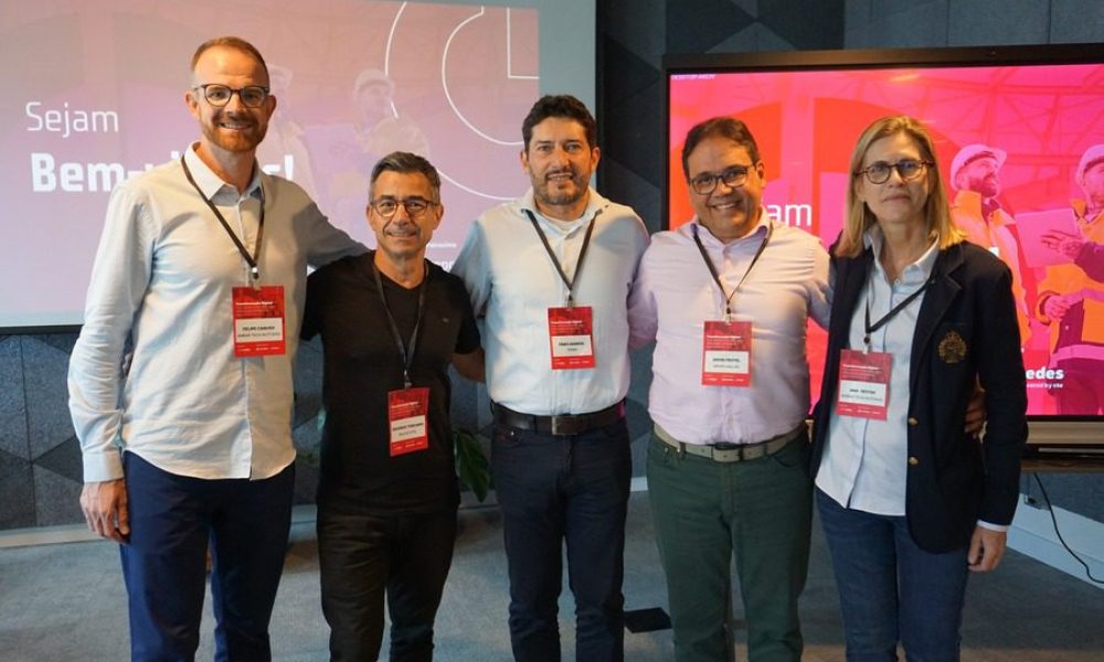 Palestrantes durante o evento Transformação Digital nos Canteiros de Obras